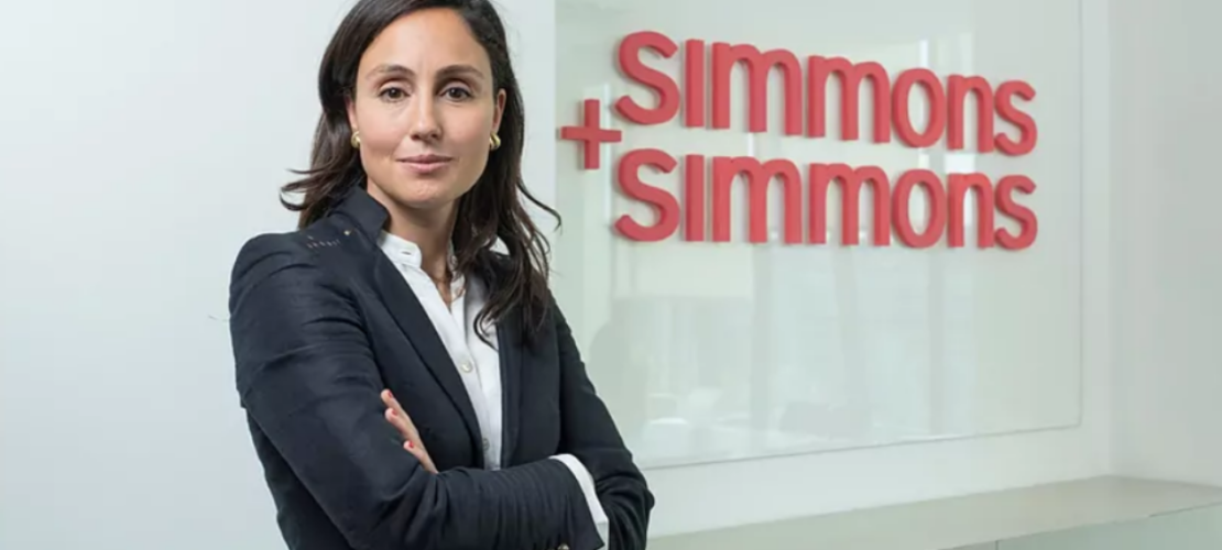  Simmons & Simmons signs Carmen Torres as a new partner for its labour area