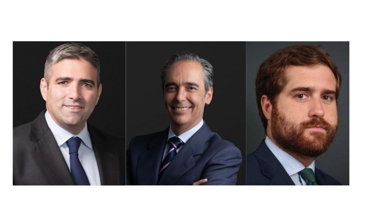 Simmons & Simmons advises Atrato Group and GIC on a €290m sale-and-leaseback deal involving 35 Carrefour real estate assets in France and Spain.