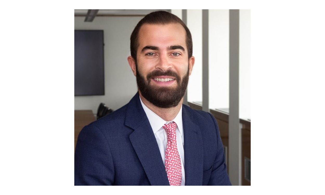 Hogan Lovells Cadwalader has advised Loxam on the acquisition of 100% of Spanish modular buildings and fencing company Vallas y Cierres Asturias.